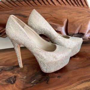 Steve Madden Rhinestone Pumps